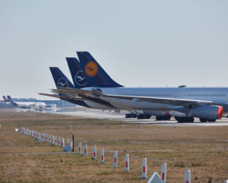 Lufthansa begibt Anleihen im Wert von 1,6 Mrd. Euro, um KfW-Kredit zu tilgen