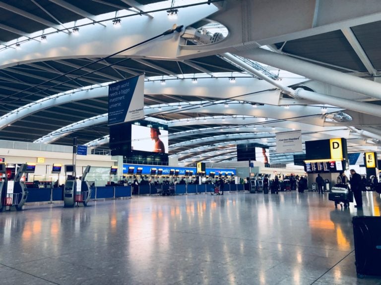Heathrow führt "Covid Steuer" für Fluggäste ein