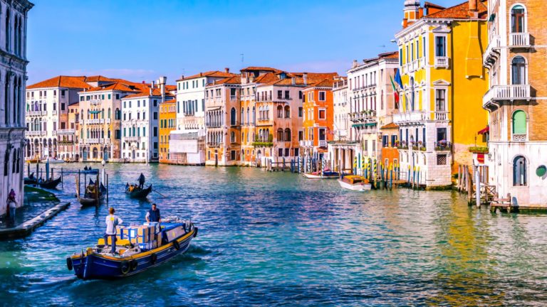 Venedig und Florenz fordern Einschränkung von Airbnb Vermietungen
