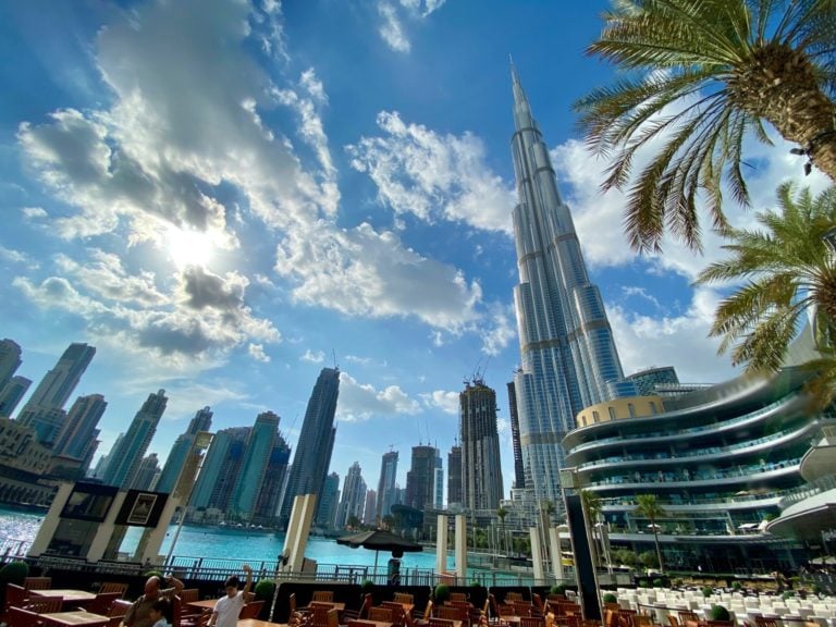 Dubai schmeißt Touristen wegen öffentlicher Nacktheit raus