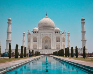 Taj Mahal öffnet nach 3-monatiger Covid-19-Sperre wieder