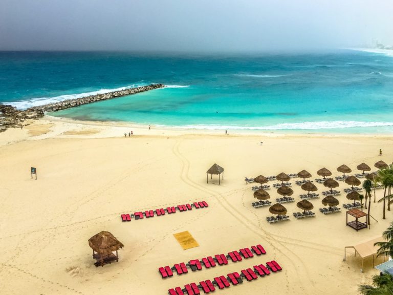 Tote bei Schießerei am Strand von Cancun