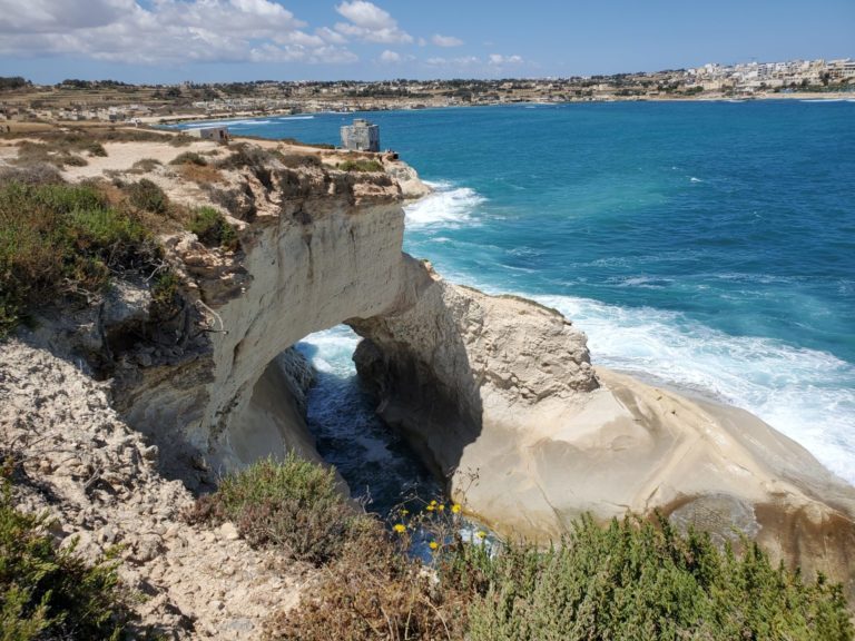 Malta rudert zurück und öffnet Grenzen für ungeimpfte Reisende wieder
