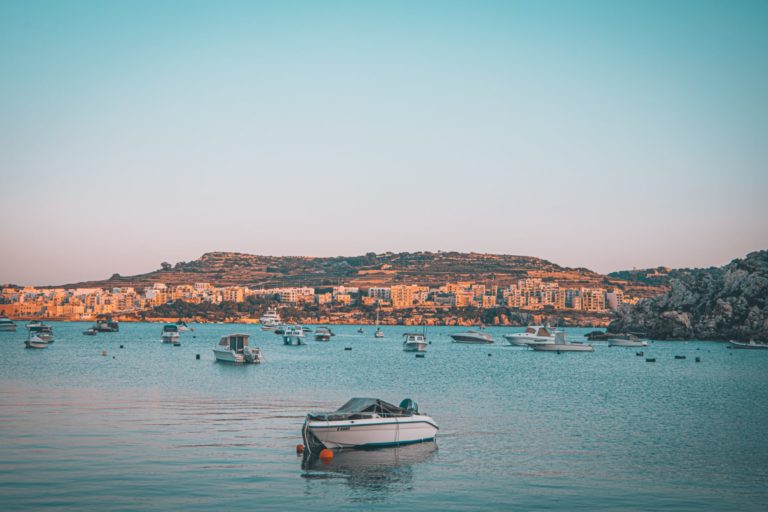 Malta verbietet nicht geimpften Personen die Ein und Ausreise