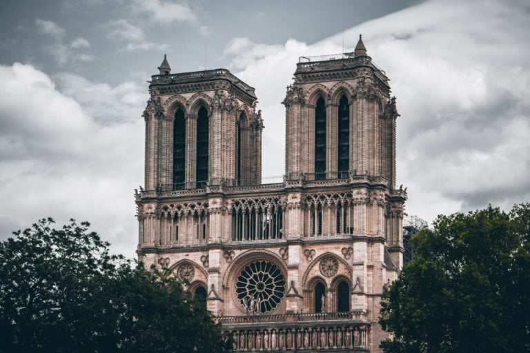 Ausstellung „Notre-Dame de Paris“ im Expo-Pavillon von Frankreich eröffnet