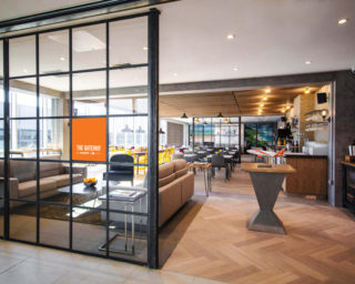 EasyJet eröffnet erste Lounge in London Gatwick