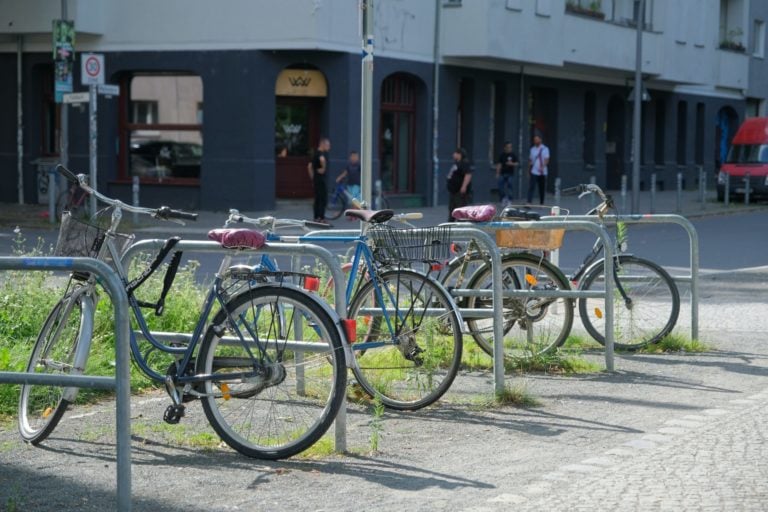 Mitmach Aktion: Bis zu 1,5 Millionen Fahrradstellplätze fehlen an Bahnhöfen