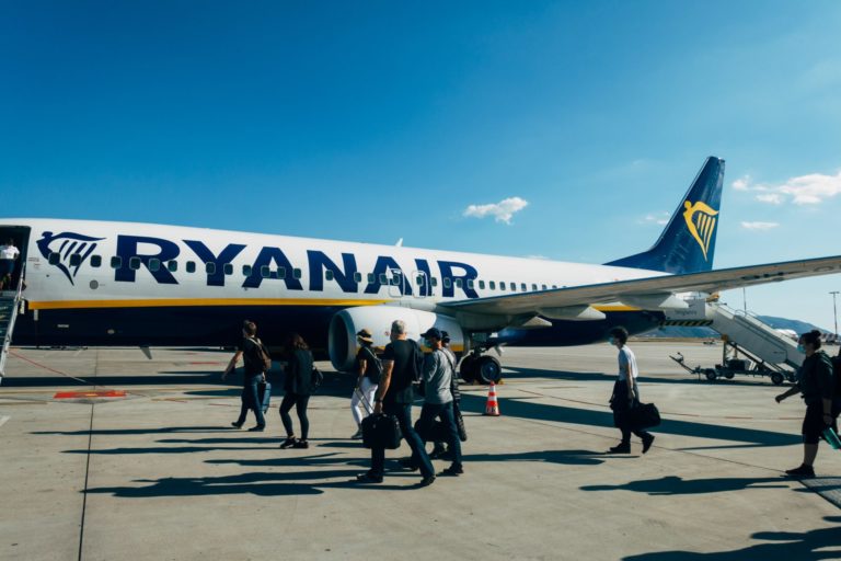Ryanair verweigert Beförderung von Passagieren, wenn sie COVID Erstattungen nicht zurückzahlen