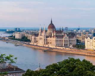 Budapest: Kaffee für 600 Euro – zwei Gastwirte verhaftet