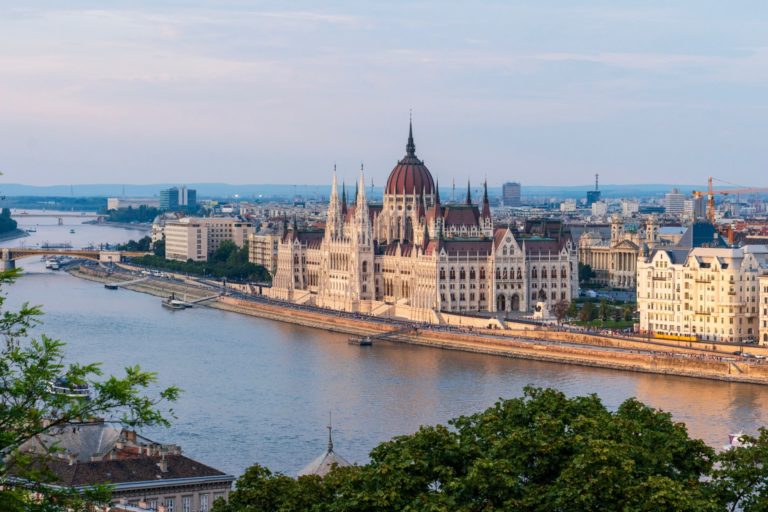 Budapest: Kaffee für 600 Euro zwei Gastwirte verhaftet