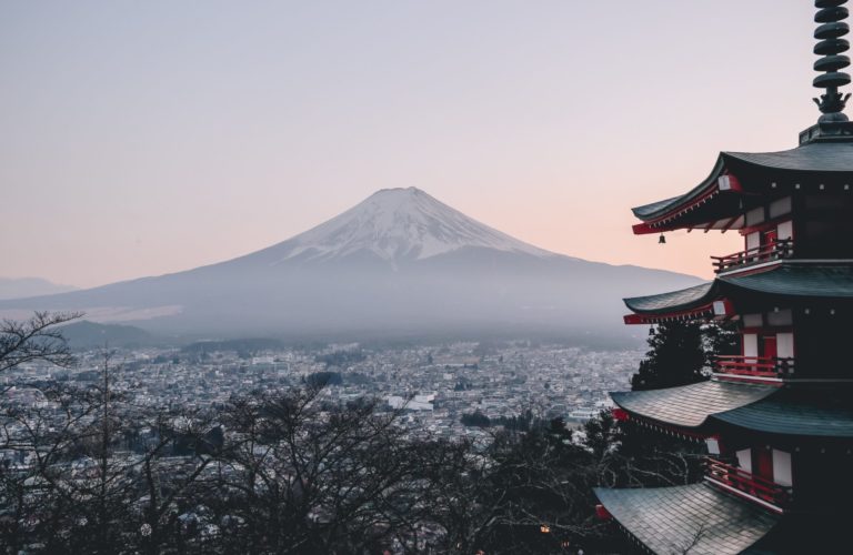 Japan senkt Quarantäne für Geschäftsreisende auf drei Tage