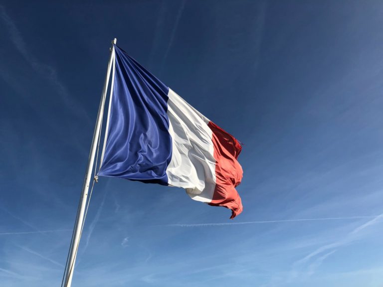 Nach Macron-Rede -Frankreich verschärft Beschränkungen weiter