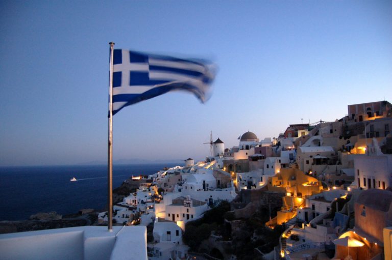Griechenland verbietet Neujahrsmusik in Lokalen angesichts der Omikron Welle