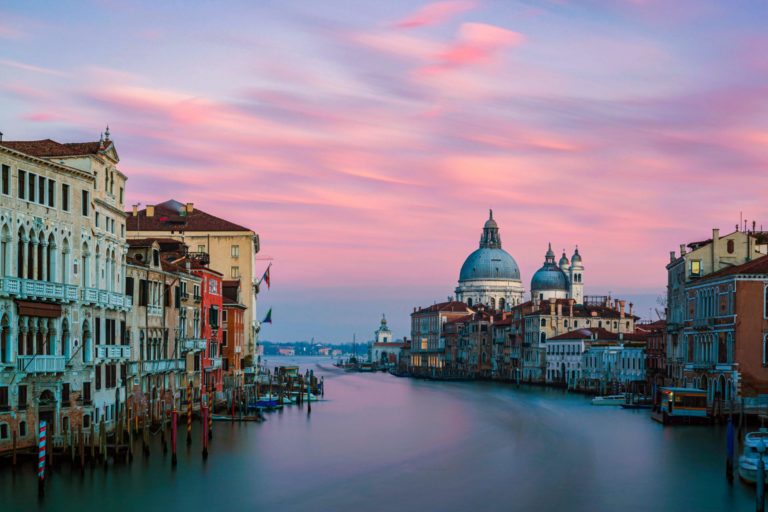 Schiffsverbot in Venedig:  Italienische Regierung entschädigt Kreuzfahrtunternehmen