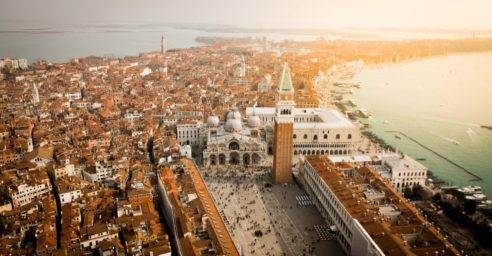 Venedig verlangt Gebühren für Tagestourismus